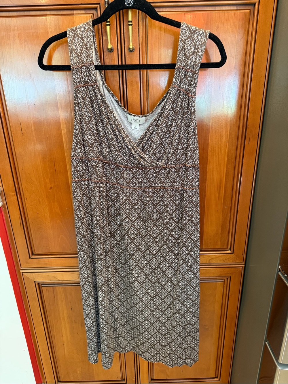 LOFT Brown & Cream Sleeveless Geometric V-Neck dress